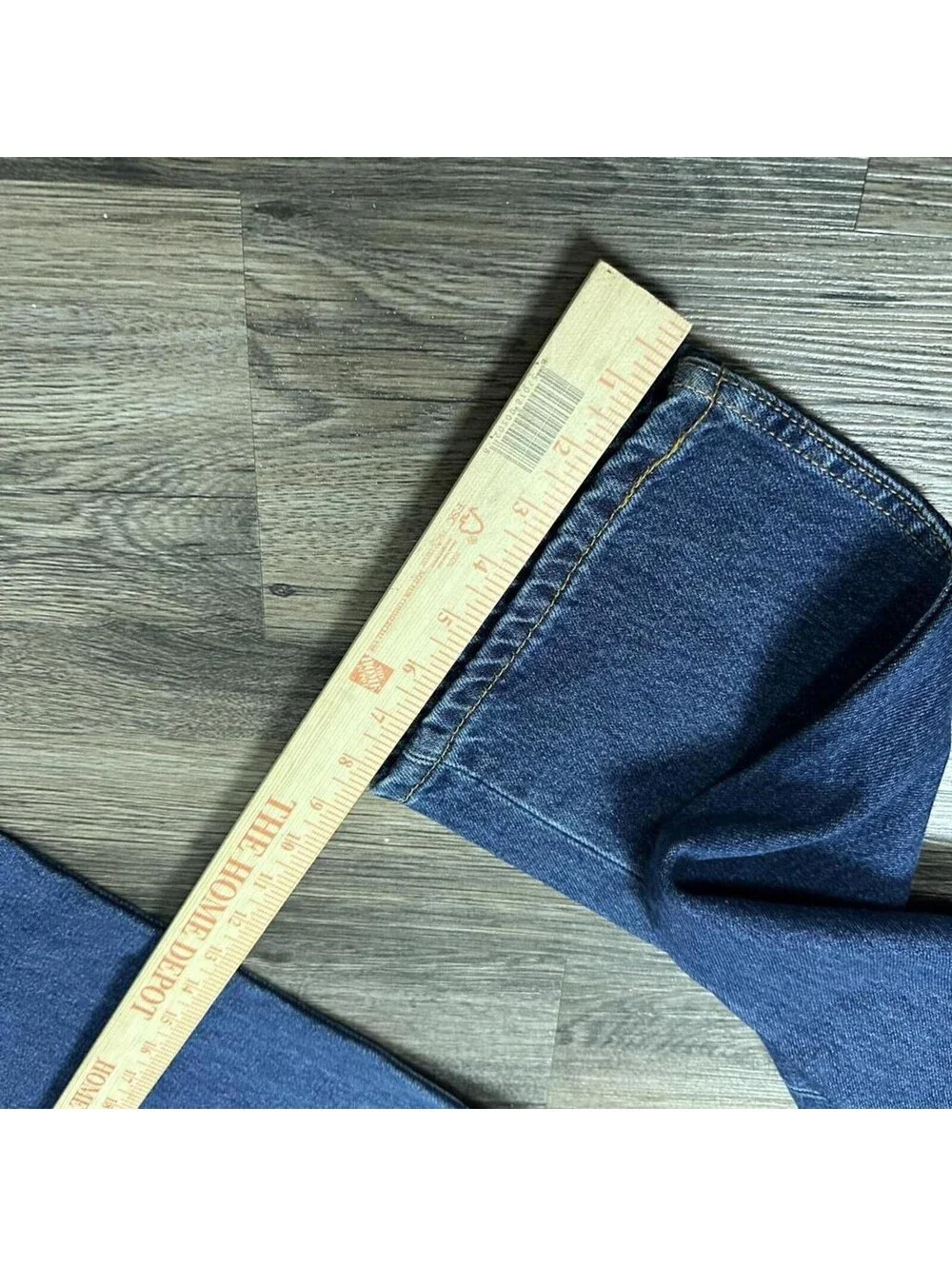 NWT Levi’s 505 dark washed denim straight fit jeans 33x30 Men's dark washed